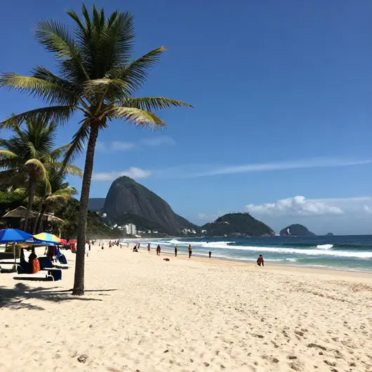 Explore as Melhores Atrações da Praia do Peró em Cabo Frio
